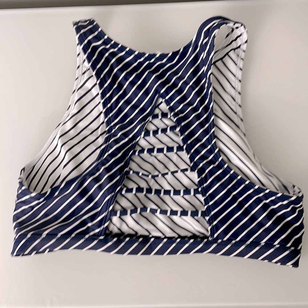 Athleta reversible swim top - Picture 2 of 4